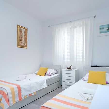 Kumquat Apartment - Zf Hvar Đảo Hvar Ngoại thất bức ảnh