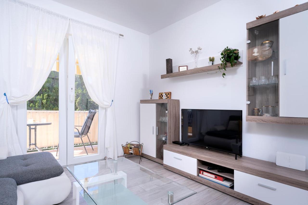 Kumquat Apartment - Zf Hvar Đảo Hvar Ngoại thất bức ảnh